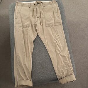 Hollister Men's Beige Cargo Pants